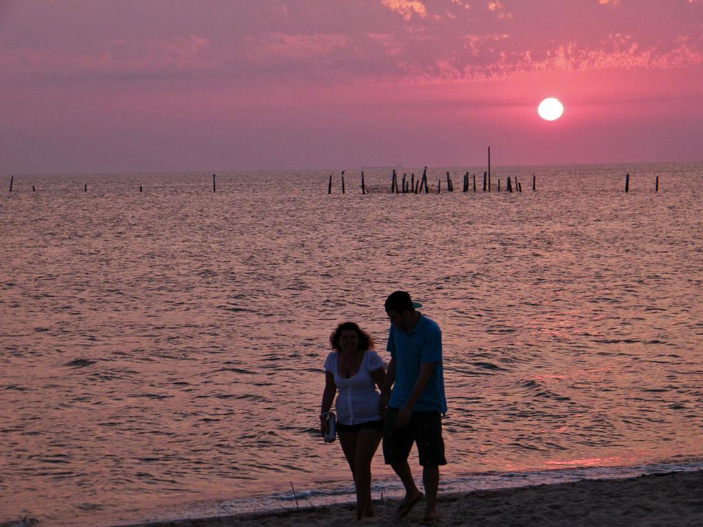 Sunset Beach Resort Cape Charles Extérieur photo